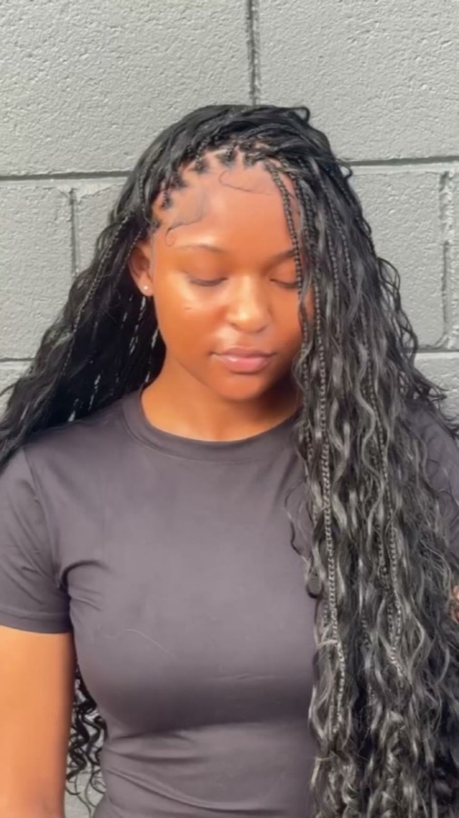 Knotless, boho, fulani, tribal and feed-in braids by Penda Fall