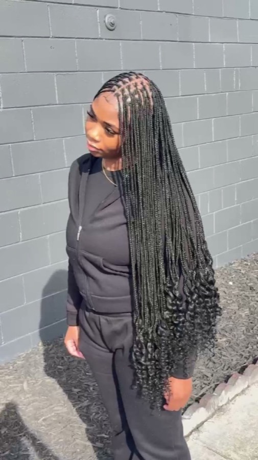 Knotless, boho, fulani, tribal and feed-in braids by Penda Fall